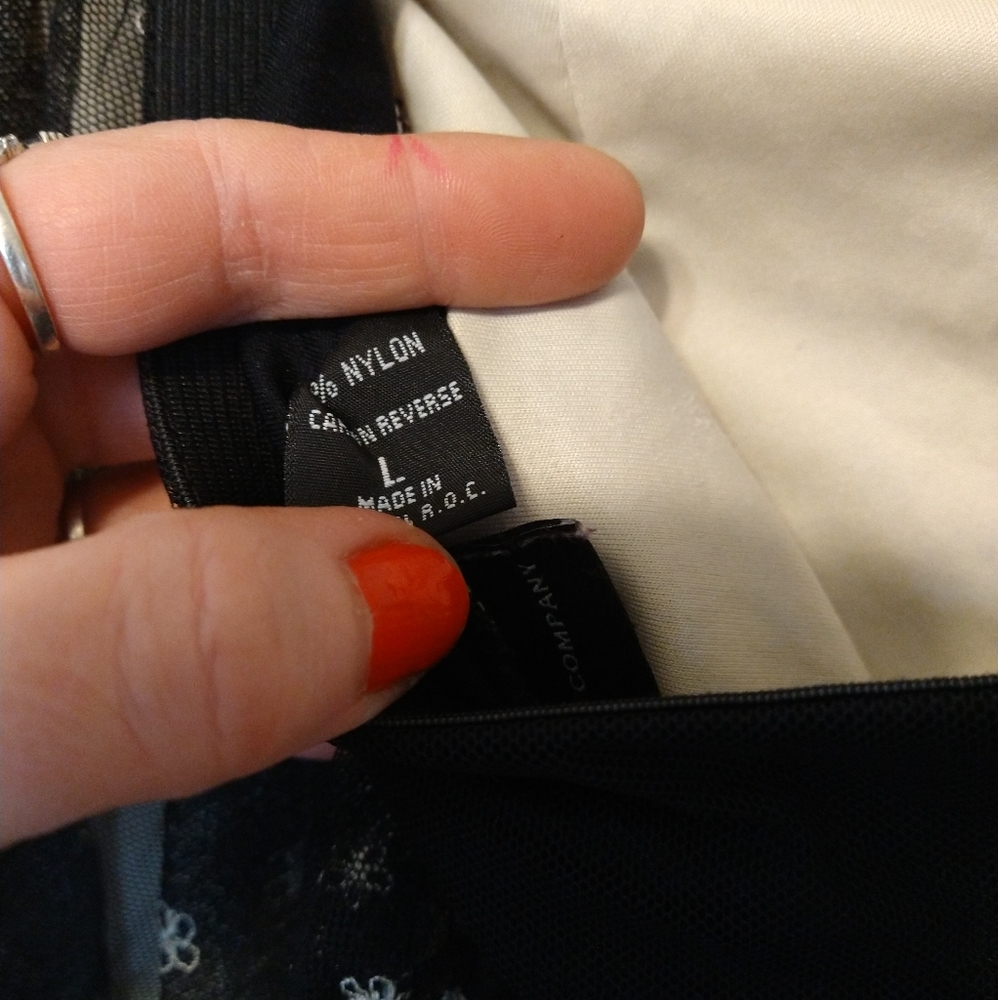 š¢BOGOš¢Maurices Navy Blue Top - Picture 3 of 3